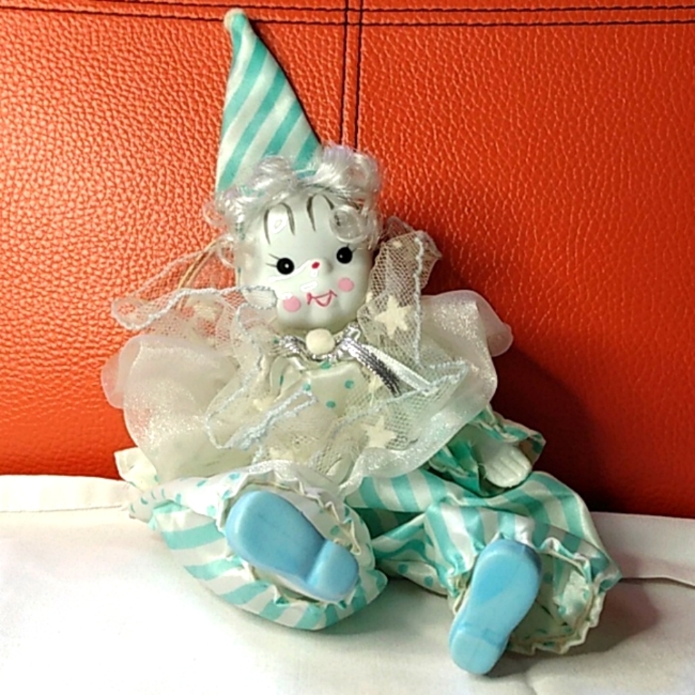 Vintage Show Stoppers Porcelain Clown